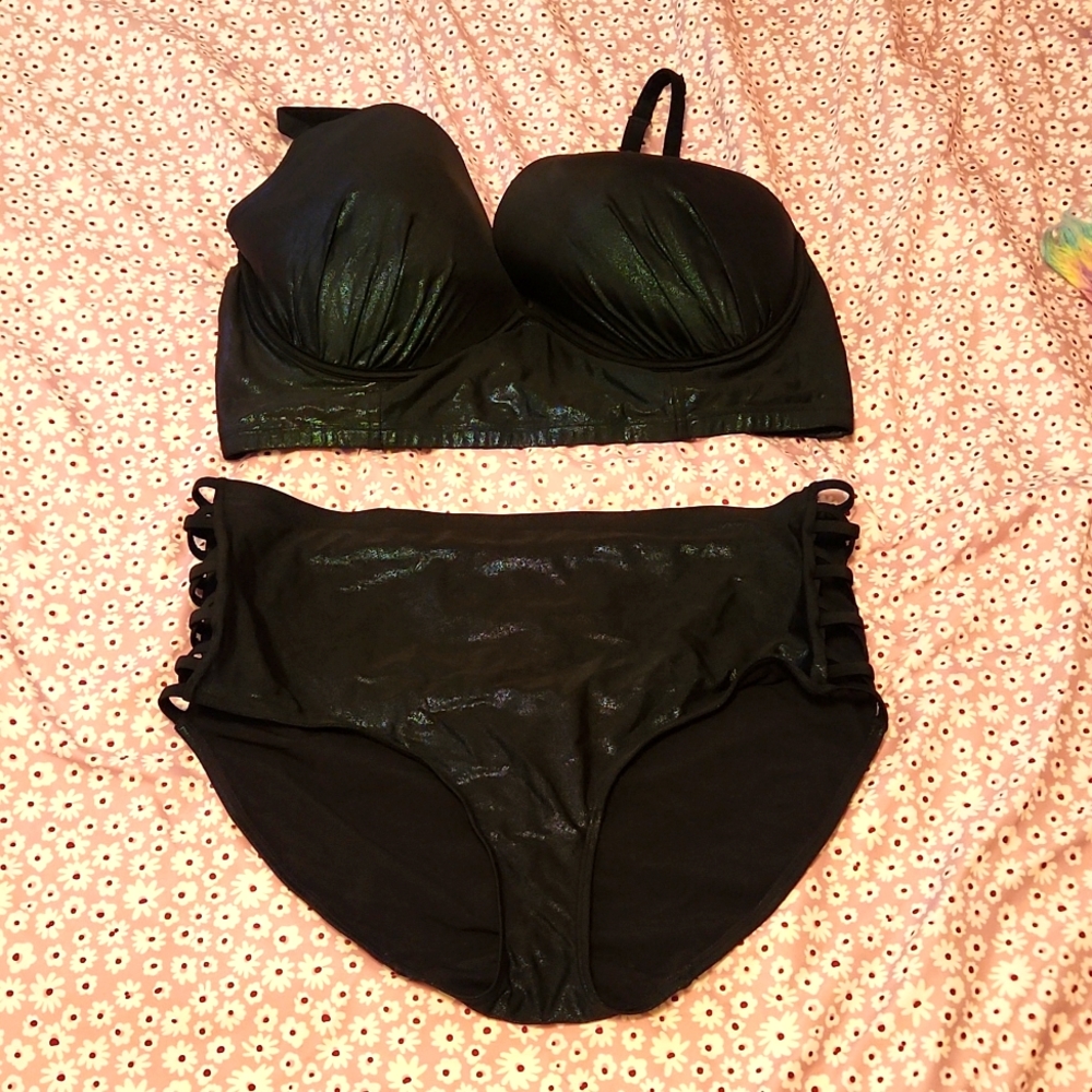 Cacique swim suit